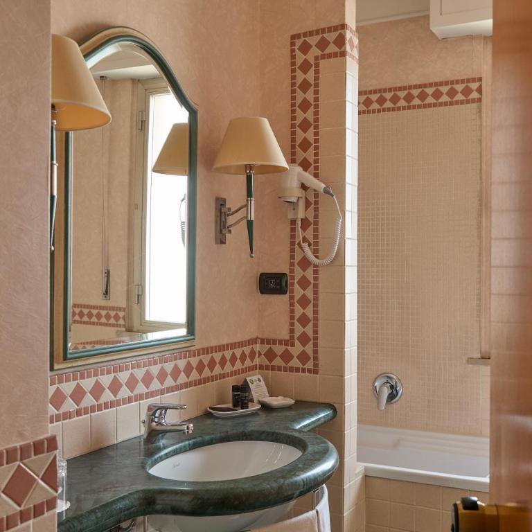 Perugia Plaza Hotel - Junior Suite - 7