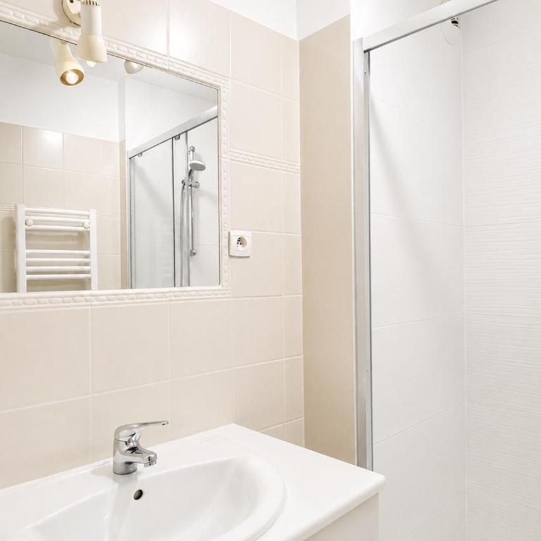 Perruche - One-Bedroom Apartment - 9