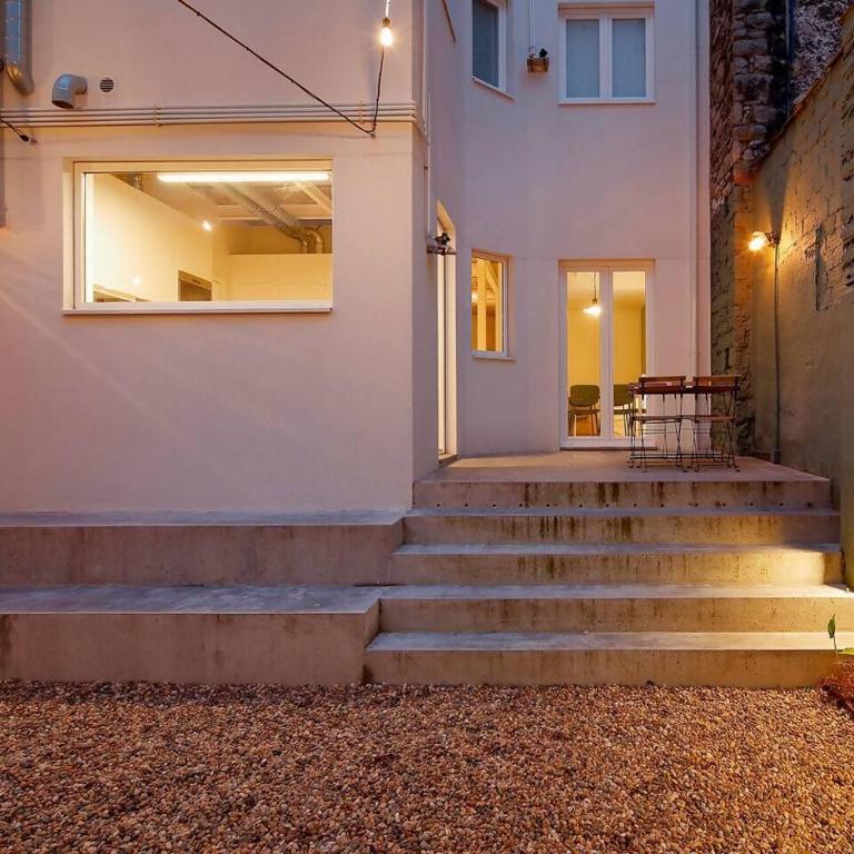 Patio de Caveda Izda. AVG - Apartment - Ground Floor - 2