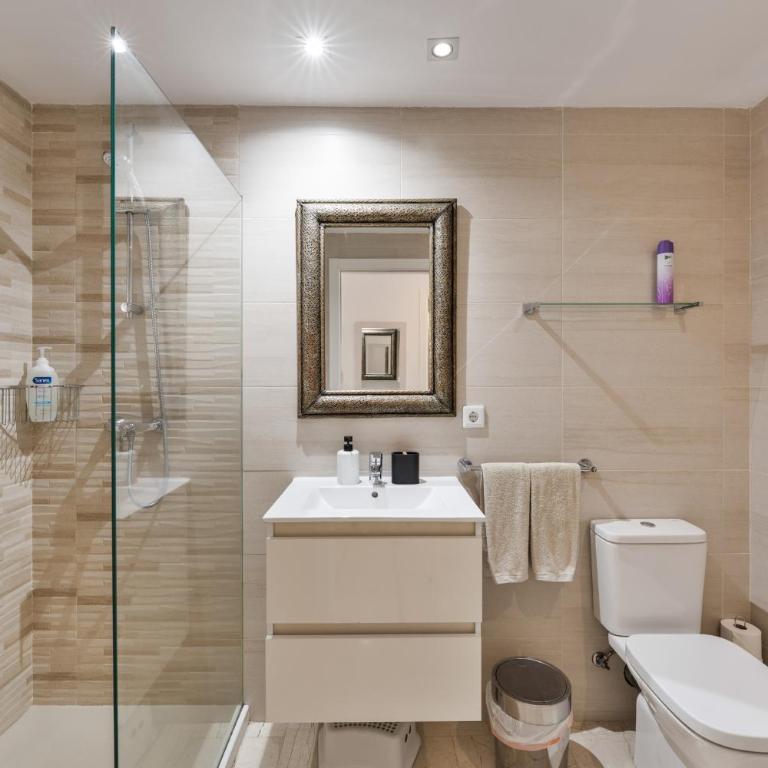 Front line beach apartment 2 bedr - Deluxe Apartment mit 2 Schlafzimmern und Meerblick - 15