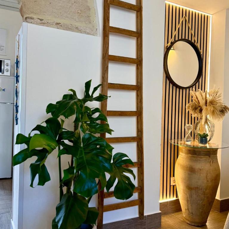 Casa Mariuccia Beachfront - Two-Bedroom House - 8