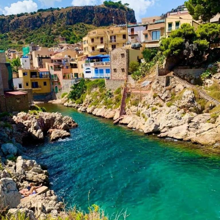 Casa Mariuccia Beachfront - Two-Bedroom House - 21