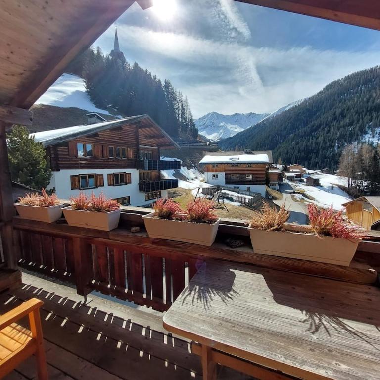 Stilvolle 3,5 Dachwohnung "Alpenblick" - Apartment mit 2 Schlafzimmern - 11
