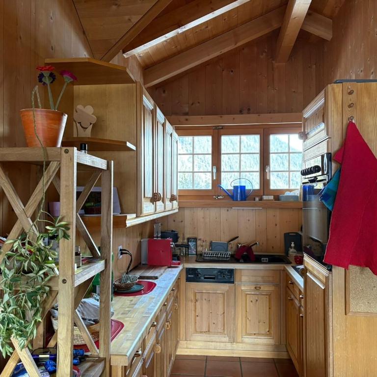 Stilvolle 3,5 Dachwohnung "Alpenblick" - Apartment mit 2 Schlafzimmern - 14
