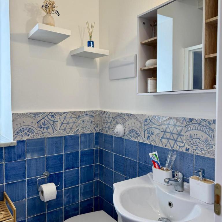 Casa Mariuccia Beachfront - Two-Bedroom House - 41