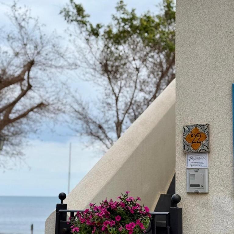 Casa Mariuccia Beachfront - Two-Bedroom House - 48