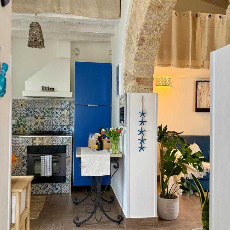 Casa Mariuccia Beachfront - Two-Bedroom House - 51
