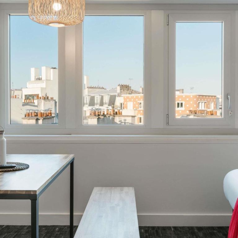 ibis Styles Paris Gare de l'Est Château Landon - Suite Familiale Standard avec 1 Lit double et Lits Jumeaux - 4
