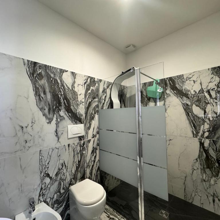 Garda Relais Luna Blu - Camera Tripla con Bagno Privato - 3