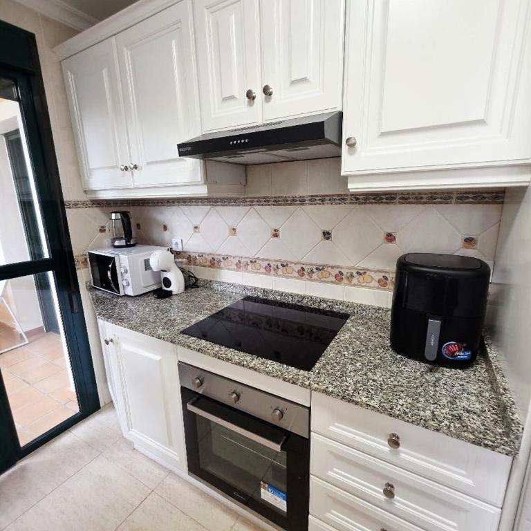 Bright&spacious flat w pool, near La Zenia & Beach - Two-Bedroom Apartment - 5