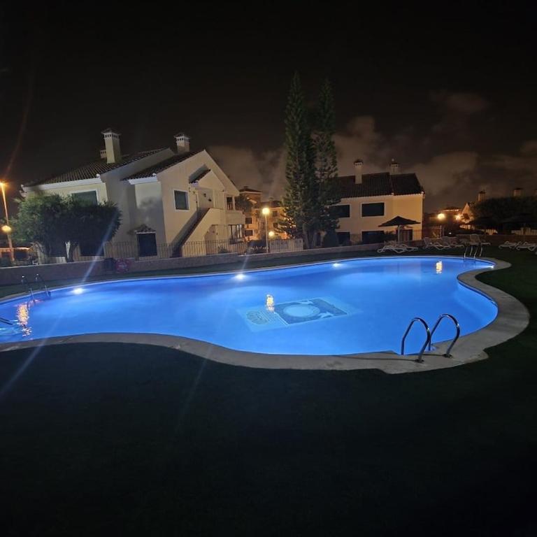 Bright&spacious flat w pool, near La Zenia & Beach - Two-Bedroom Apartment - 18
