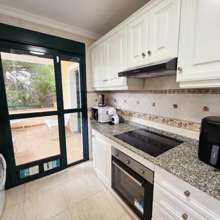 Bright&spacious flat w pool, near La Zenia & Beach - Two-Bedroom Apartment - 36