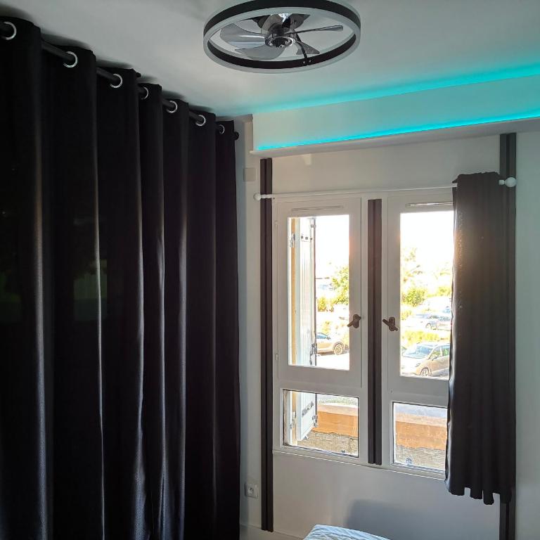 Village naturiste Cap d Agde - Coursives Port Nature 5 - Appartement Entier chambre séparée au calme - One-Bedroom Apartment - 14