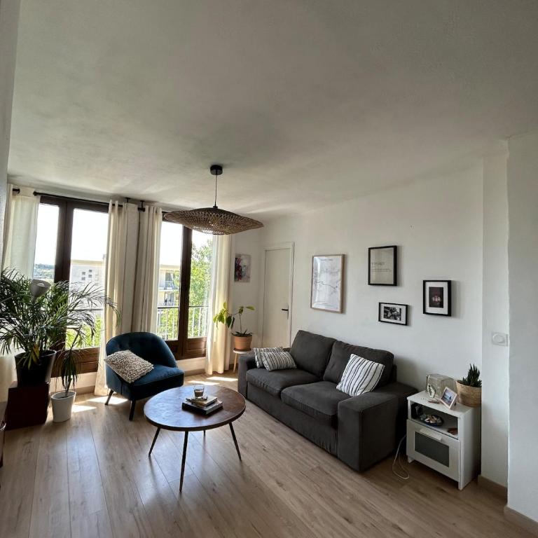 Appartement proche centre ville terrasse parking - Appartement 2 Chambres - 7