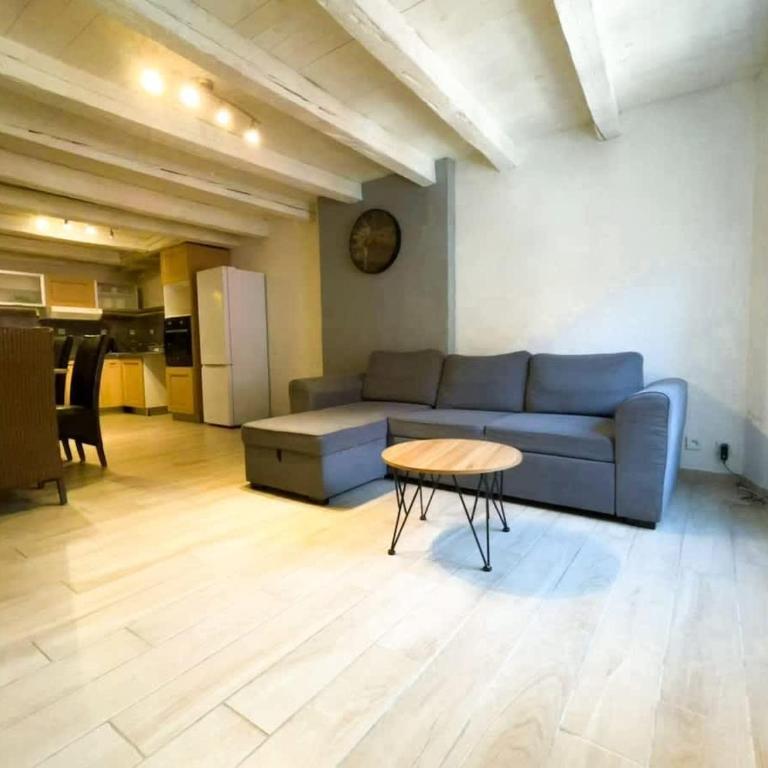 Le Rochois, T3 au centre - idéal pour une famille ou 2 couples - Appartement - 1