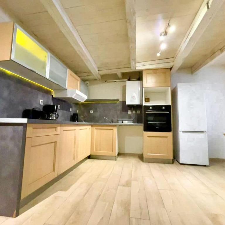 Le Rochois, T3 au centre - idéal pour une famille ou 2 couples - Appartement - 9