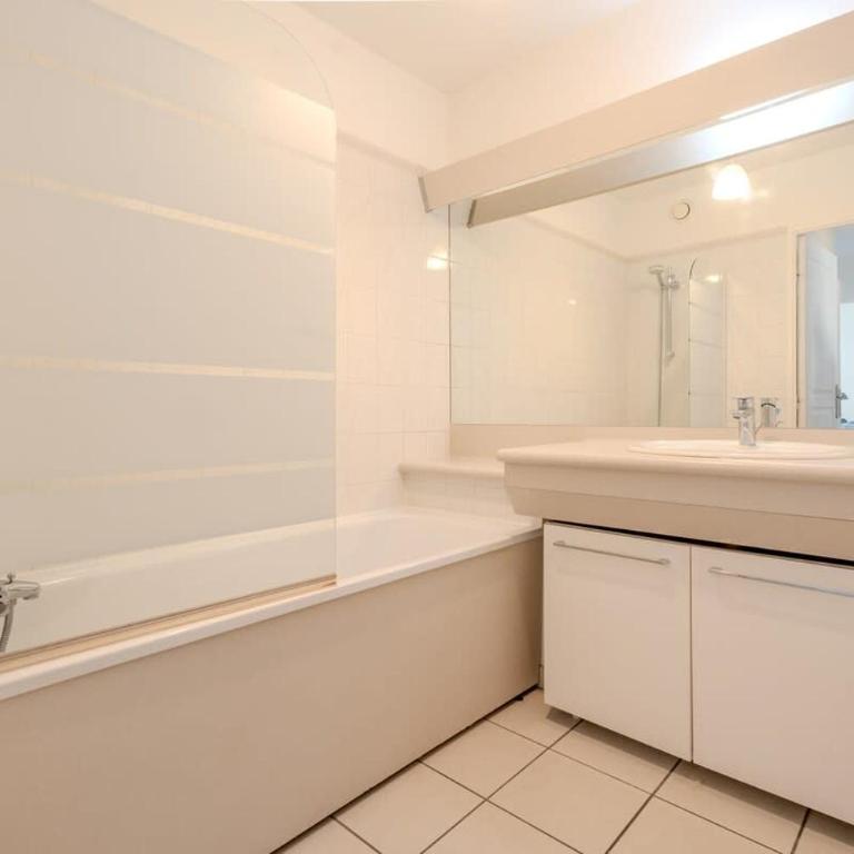 Le Jardin de l'Atrium - Appartement moderne proche de Genève et Palexpo - Appartement - 10