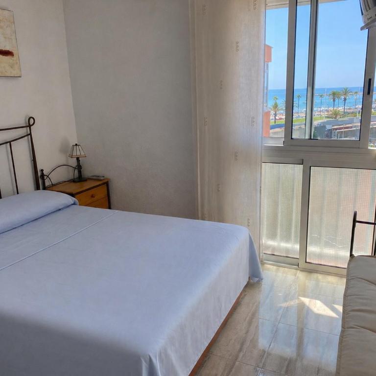 SUN AND BEACH LOVER LA PINEDA XXX - Two-Bedroom Apartment - 3