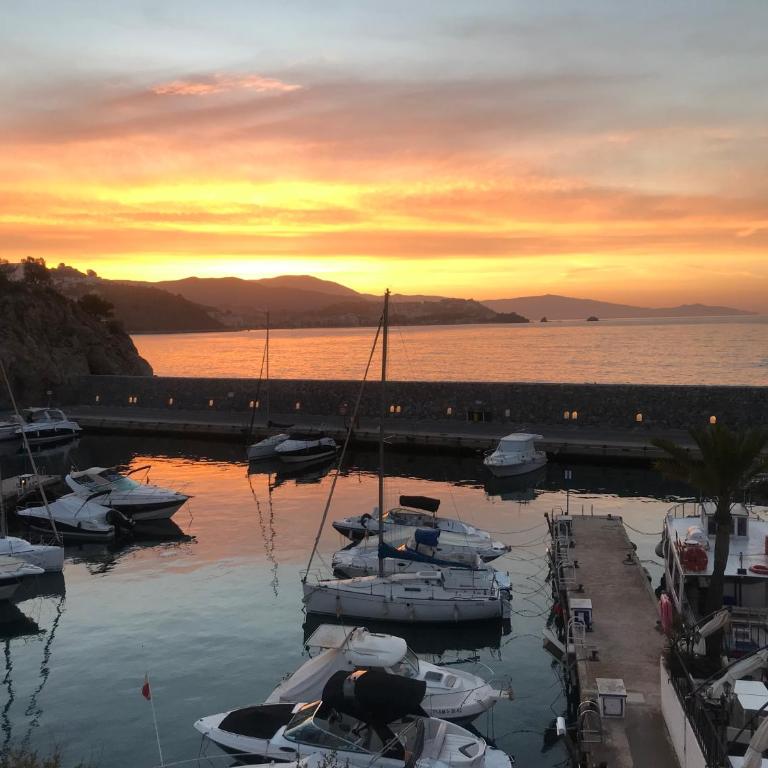 Cona Marina Luxury - Three-Bedroom Apartment - 17