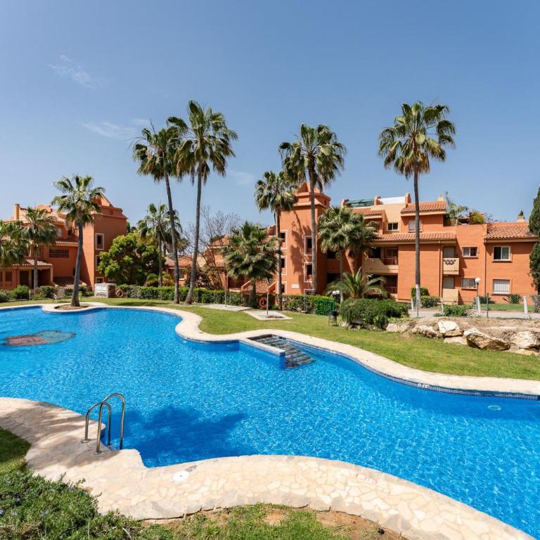MalagaSuite Terrace & Pool Amatista Marbella - Apartamento de 2 dormitorios con vistas a la piscina - 2