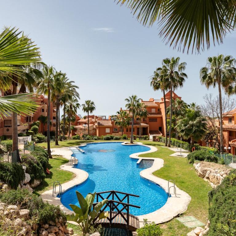 MalagaSuite Terrace & Pool Amatista Marbella - Apartamento de 2 dormitorios con vistas a la piscina - 1