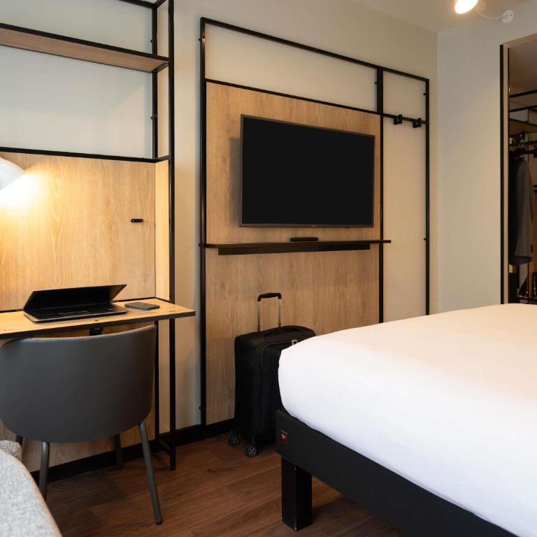ibis Paris Gare de Lyon Diderot - Chambre Triple avec 1 Lit Double et 1 Canapé-Lit - 5