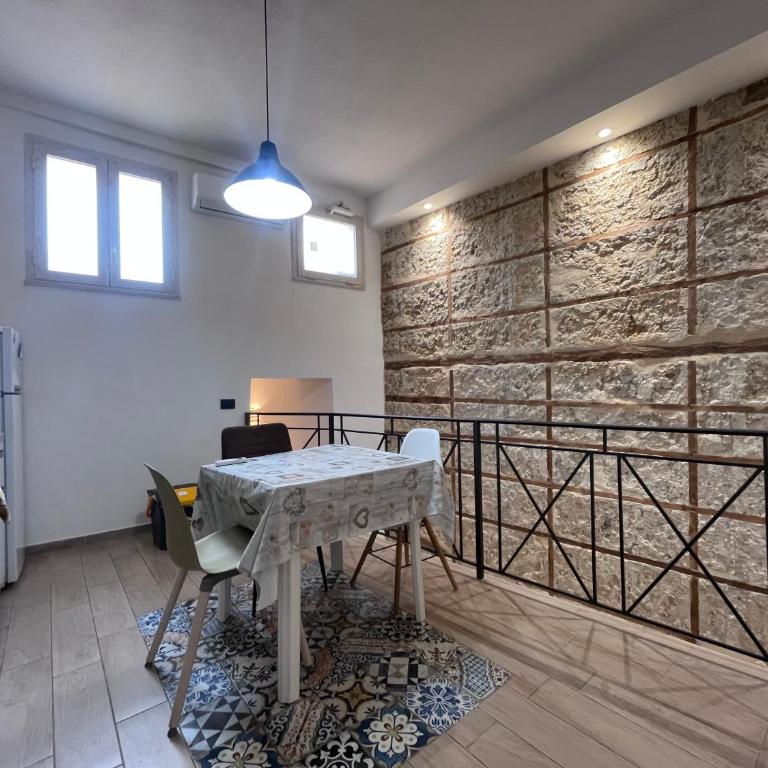 Sea View & City Center - in the heart of Agrigento - Two-Bedroom Apartment - 11
