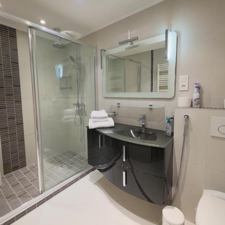 Appartament-villa 5 pieces au borde de la mer - Apartment - 22