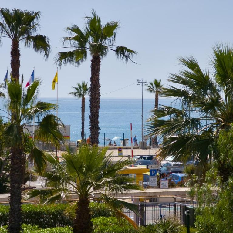 Appartament-villa 5 pieces au borde de la mer - Apartment - 24