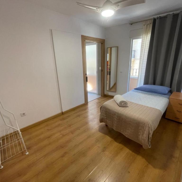 Central Market Accommodation - Double Room with Private Bathroom - 1