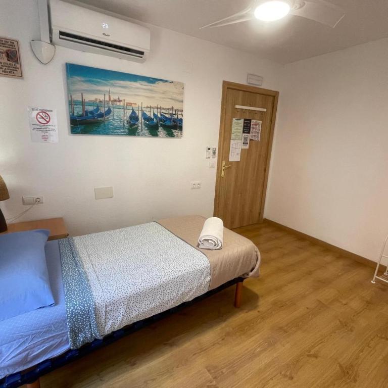Central Market Accommodation - Double Room with Private Bathroom - 2