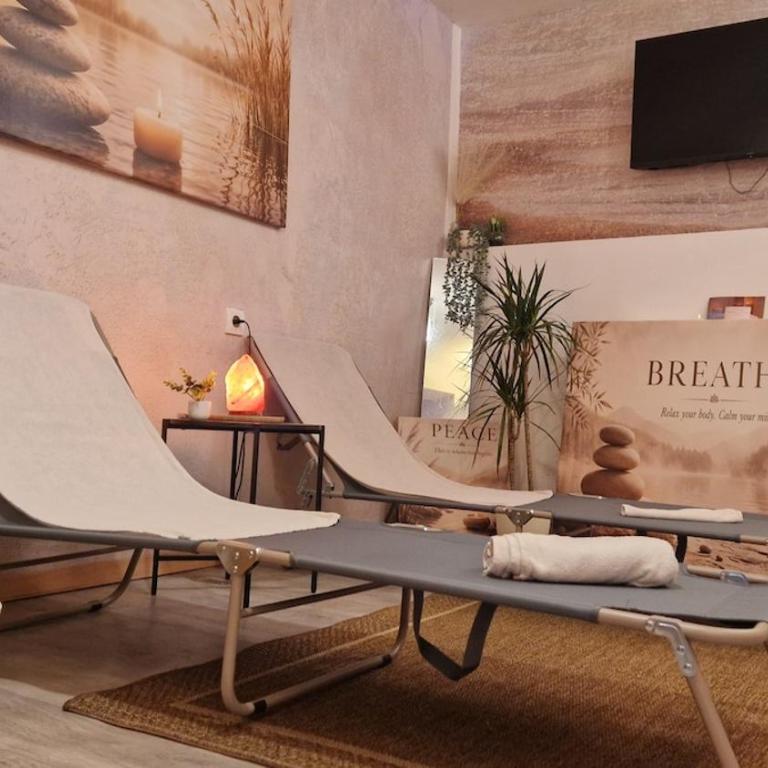 Spa Paradise for Two, Sauna and Netflix Experience - One-Bedroom Apartment - 20
