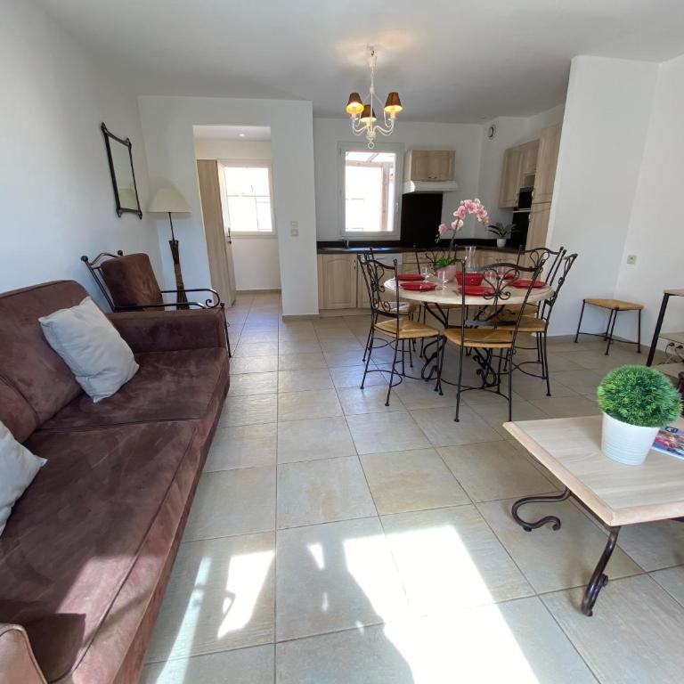 Lagrange Vacances L’Oustau de Sorgue - Maisonnette (6 Adultes) - 10