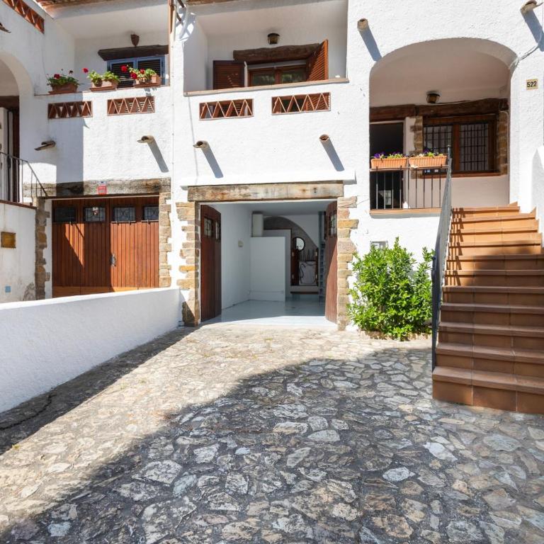 Barrio 1 - Casa de 3 dormitorios - 23