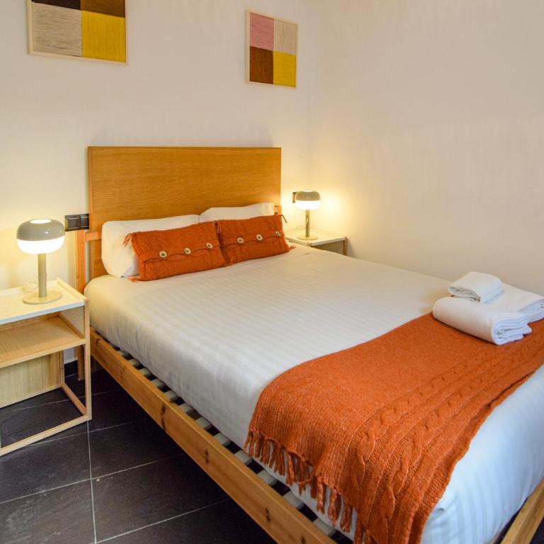 LetPlanet Granada Apartments - Two-Bedroom Apartment with Terrace - 26