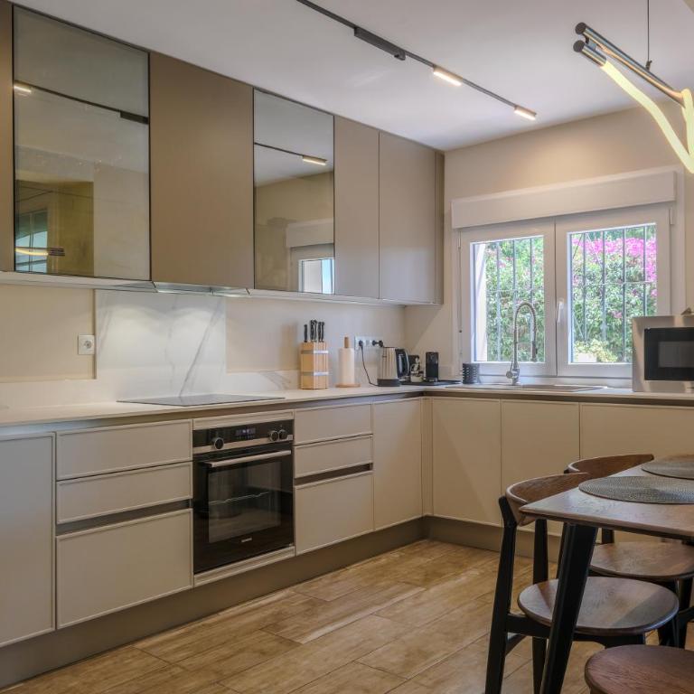 Villa Vita in Elviria, Marbella - Villa mit privatem Pool - 21