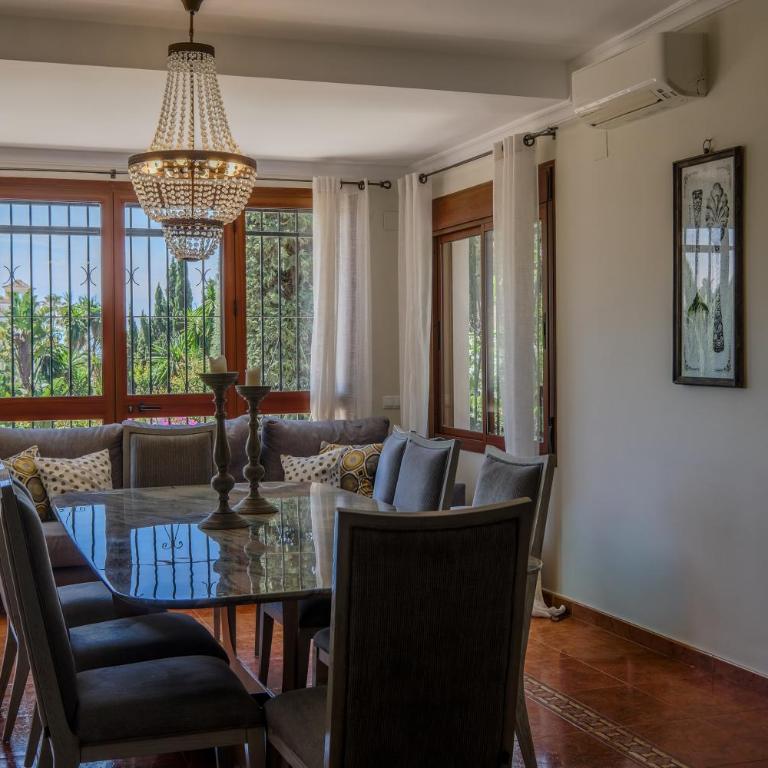 Villa Vita in Elviria, Marbella - Villa mit privatem Pool - 35