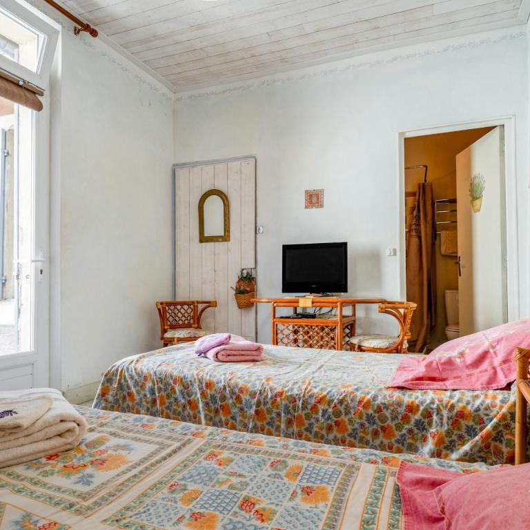 Côté Jardin - Chambre Double avec Balcon - 3
