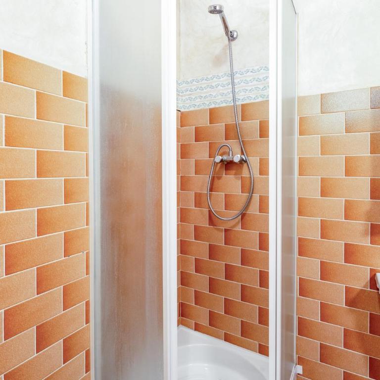 Côté Jardin - Chambre Triple avec Douche - 7