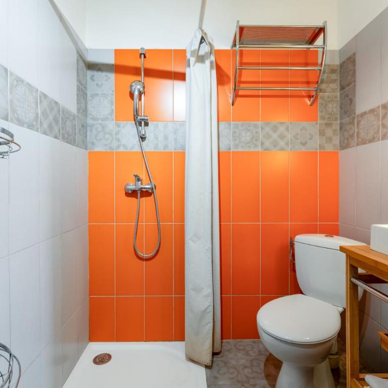 Côté Jardin - Chambre Triple avec Douche - 6