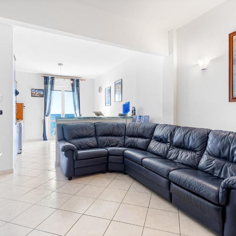 Hostdomus - Pietra Blu - Appartamento con 2 Camere da Letto - 4