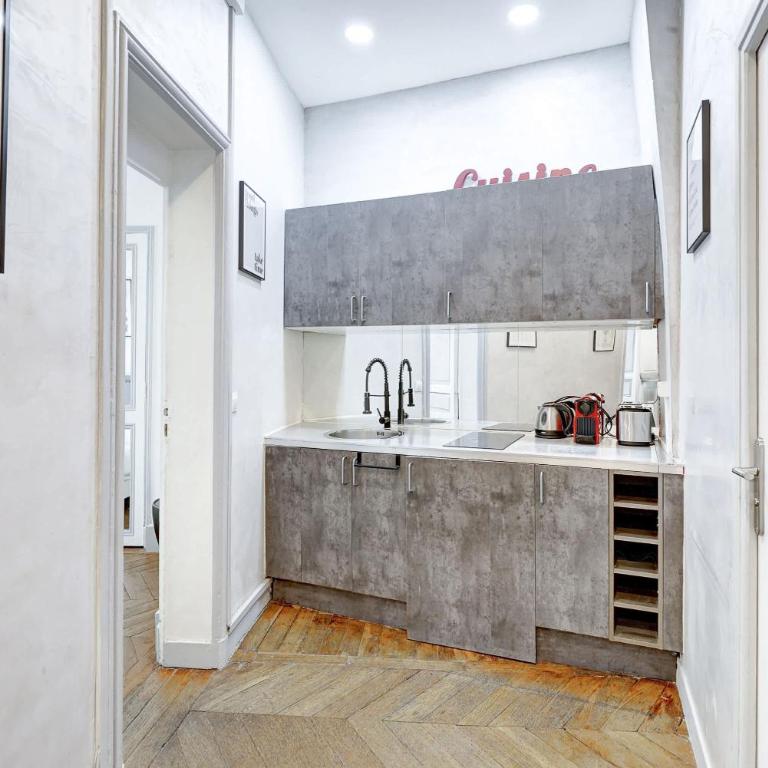 Luxueux appartement Parisien Avenue des Champs-Elysees - Appartement - 4