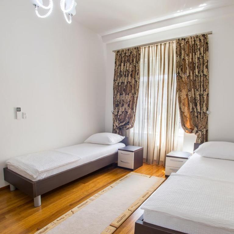 Biosphere Luxury Stay - Three-Bedroom Apartment - 10