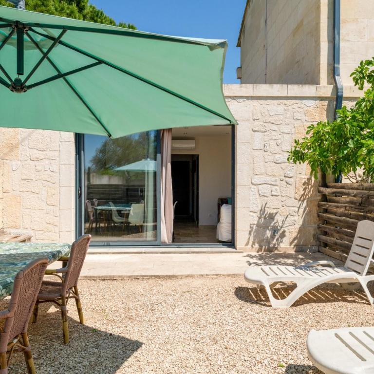 Mas Delorme 2 - Appartement 1 Chambre - Vue sur Jardin - 1