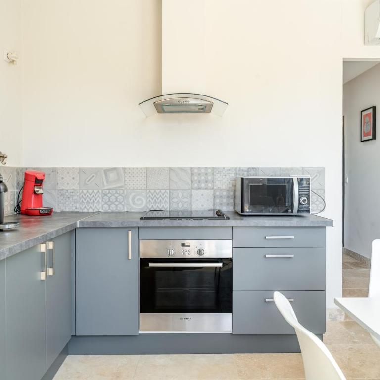Mas Delorme 2 - Appartement 1 Chambre - Vue sur Jardin - 5