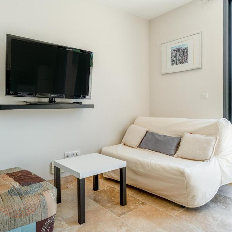 Mas Delorme 2 - Appartement 1 Chambre - Vue sur Jardin - 2