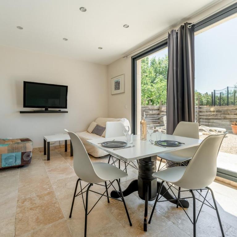 Mas Delorme 2 - Appartement 1 Chambre - Vue sur Jardin - 7