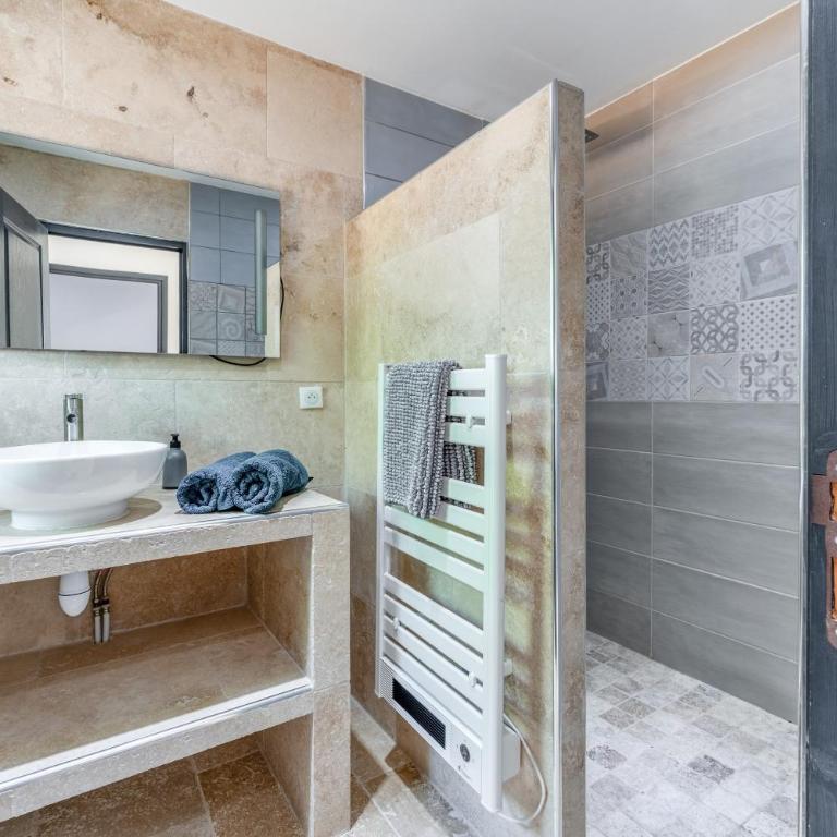 Mas Delorme 2 - Appartement 1 Chambre - Vue sur Jardin - 10