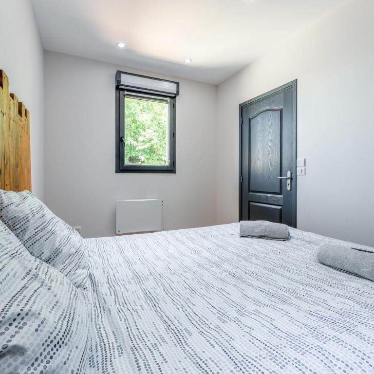 Mas Delorme 2 - Appartement 1 Chambre - Vue sur Jardin - 9