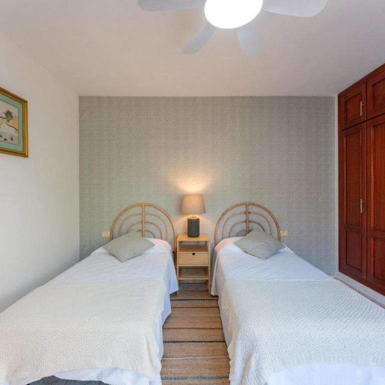 Villa Evita Private Pool, Jacuzzi & Sea views - Villa - 81